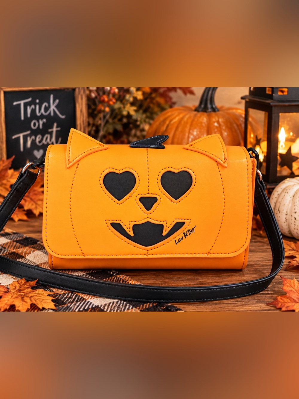 Betsey Johnson cat pumpkin cross body shoulder bag purse Halloween / spooky